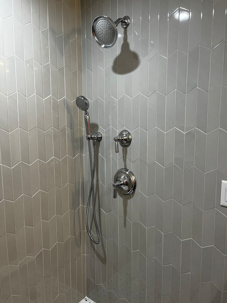 Cedar Lake Condo Bath Reno